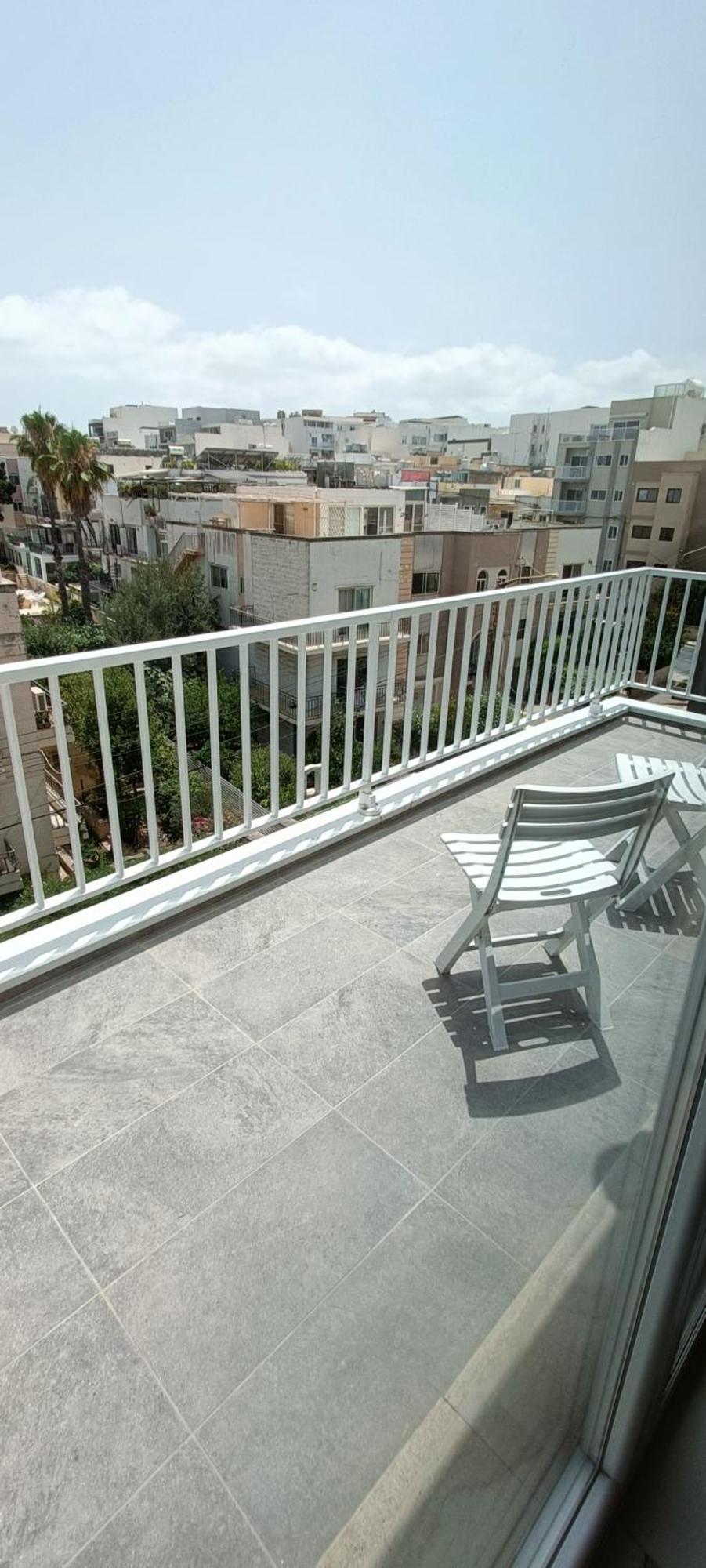 54 Rw Star Apartment